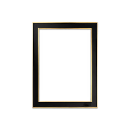Black Enamel Photo Moment